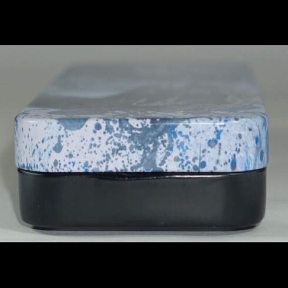 Jurassic World Pencil Case/Tin Universal Studios - Picture 2 of 7